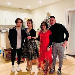 Meet your Posher, Maria